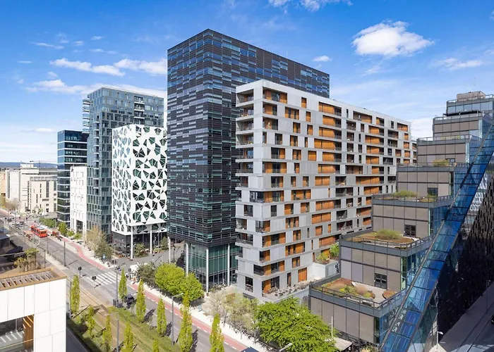 Barcode Luxurious Apartment, Prime Location 아파트