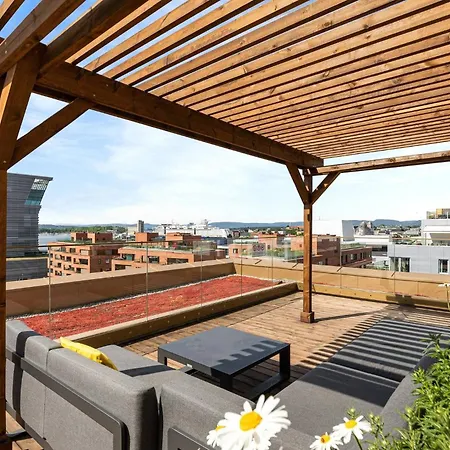 Barcode Luxurious Apartment, Prime Location
